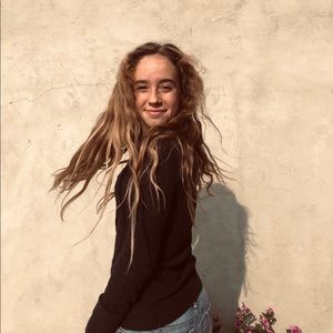 Meet your Posher, Cecilia